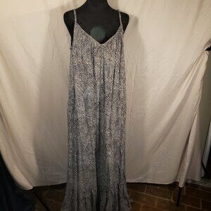 Ava & Viv Black & White Maxi Dress, Size X